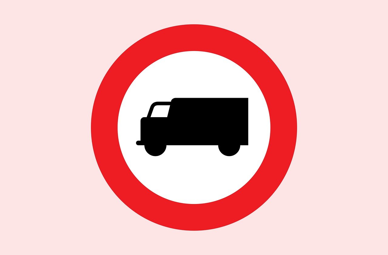 No-traffic_sign Limitazione veicoli commerciali
